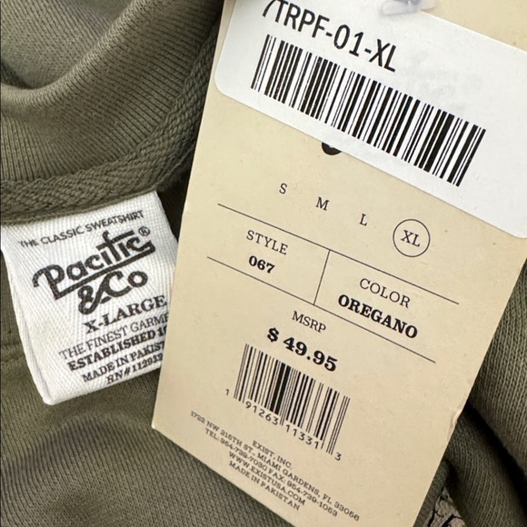 Dog Mom Camo Sweatshirt Oregano $50 Retail NWT - Picture 11 of 16